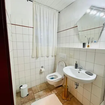 Gemuetliches, Helles Zweibettzimmer Nahe Magedeburg