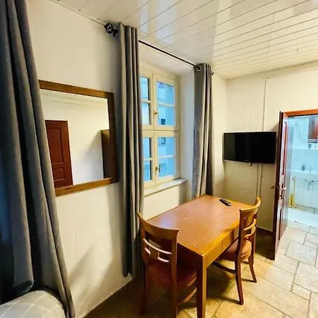 Gemuetliches, Helles Zweibettzimmer Nahe Magedeburg * Barleben