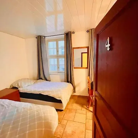 Gemuetliches, Helles Zweibettzimmer Nahe Magedeburg *